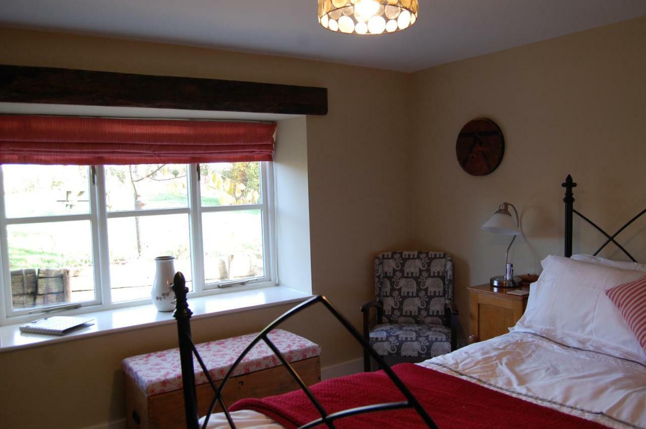 Home Barn Bed And Breakfastヨービル エクステリア 写真