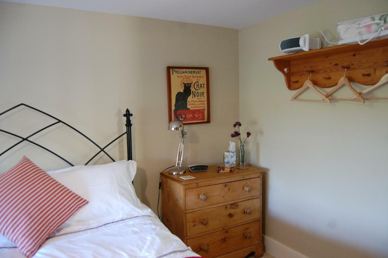 Home Barn Bed And Breakfastヨービル エクステリア 写真