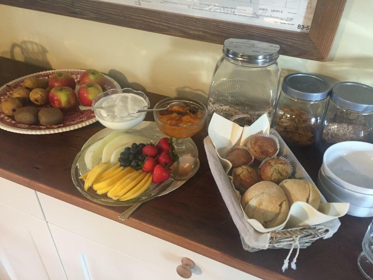 Home Barn Bed And Breakfastヨービル エクステリア 写真