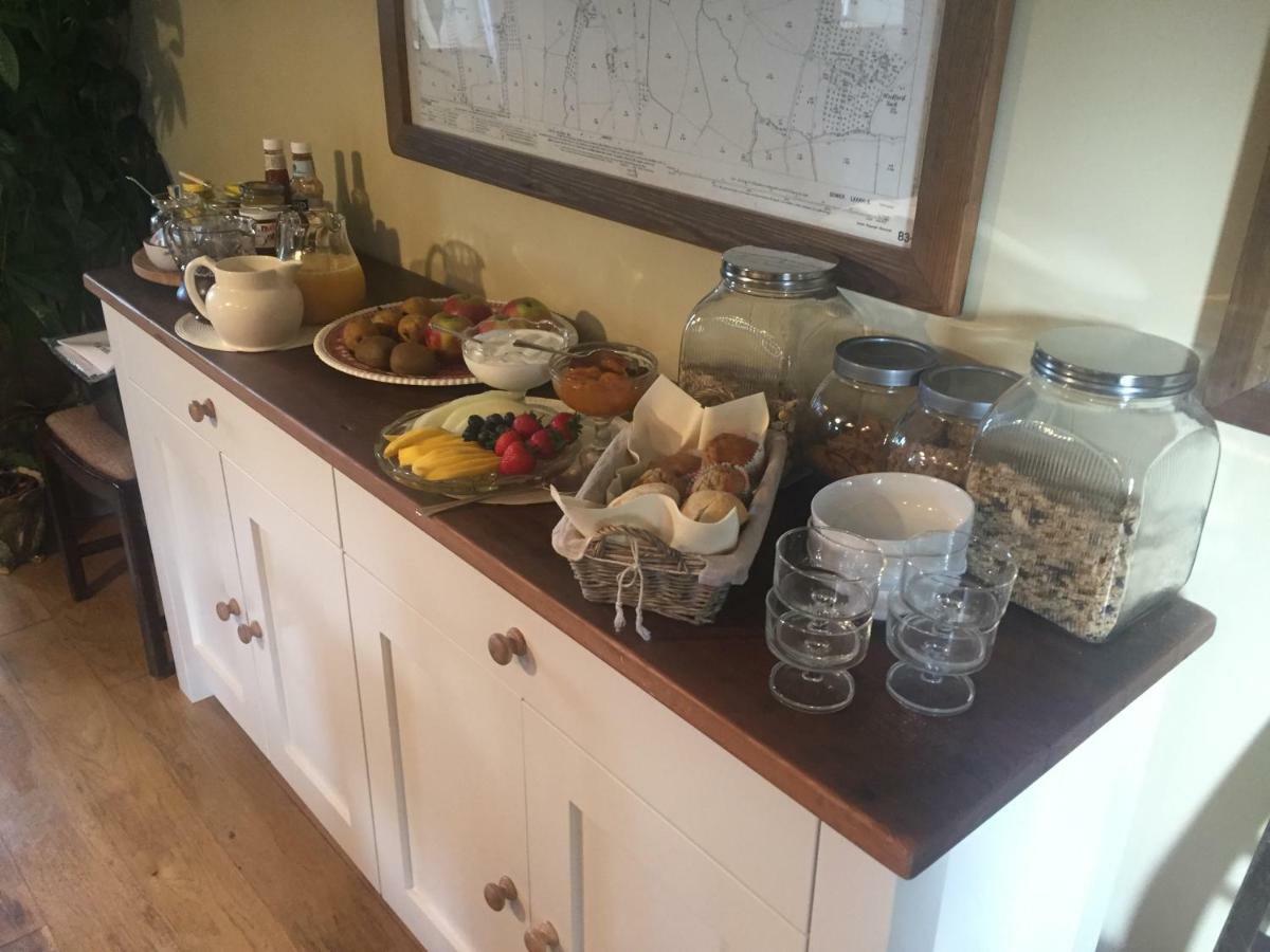Home Barn Bed And Breakfastヨービル エクステリア 写真