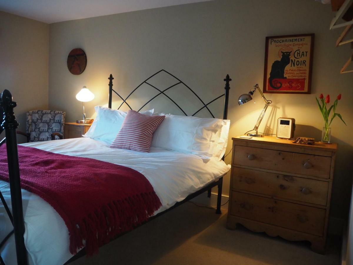 Home Barn Bed And Breakfastヨービル エクステリア 写真