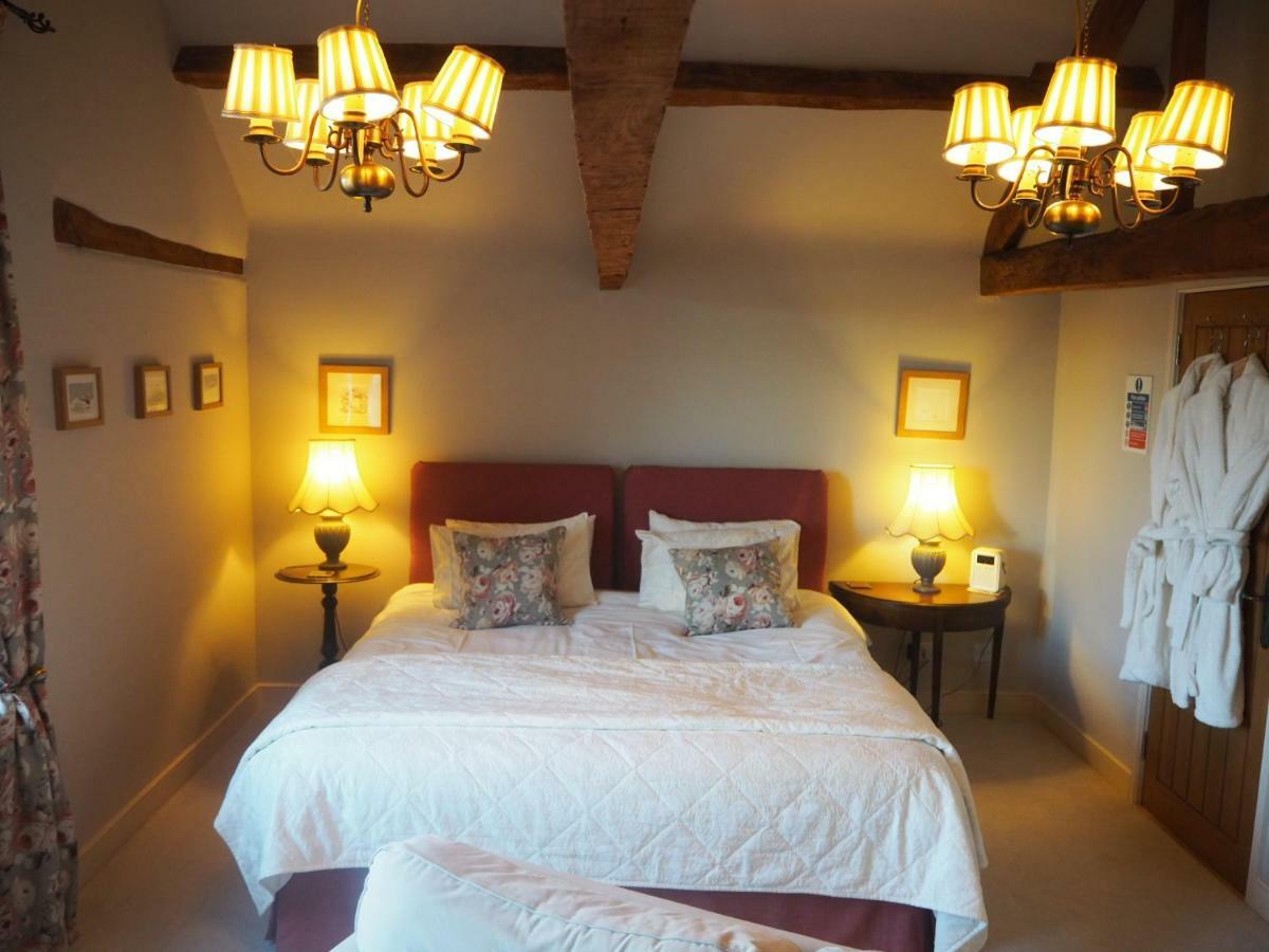 Home Barn Bed And Breakfastヨービル エクステリア 写真